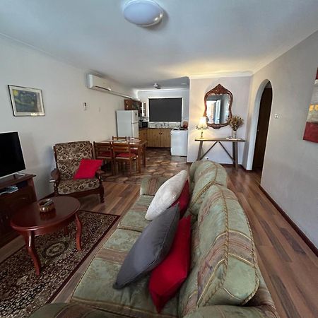 Champion Bay Beach Unit, With Own Carport, Geraldton Exterior foto