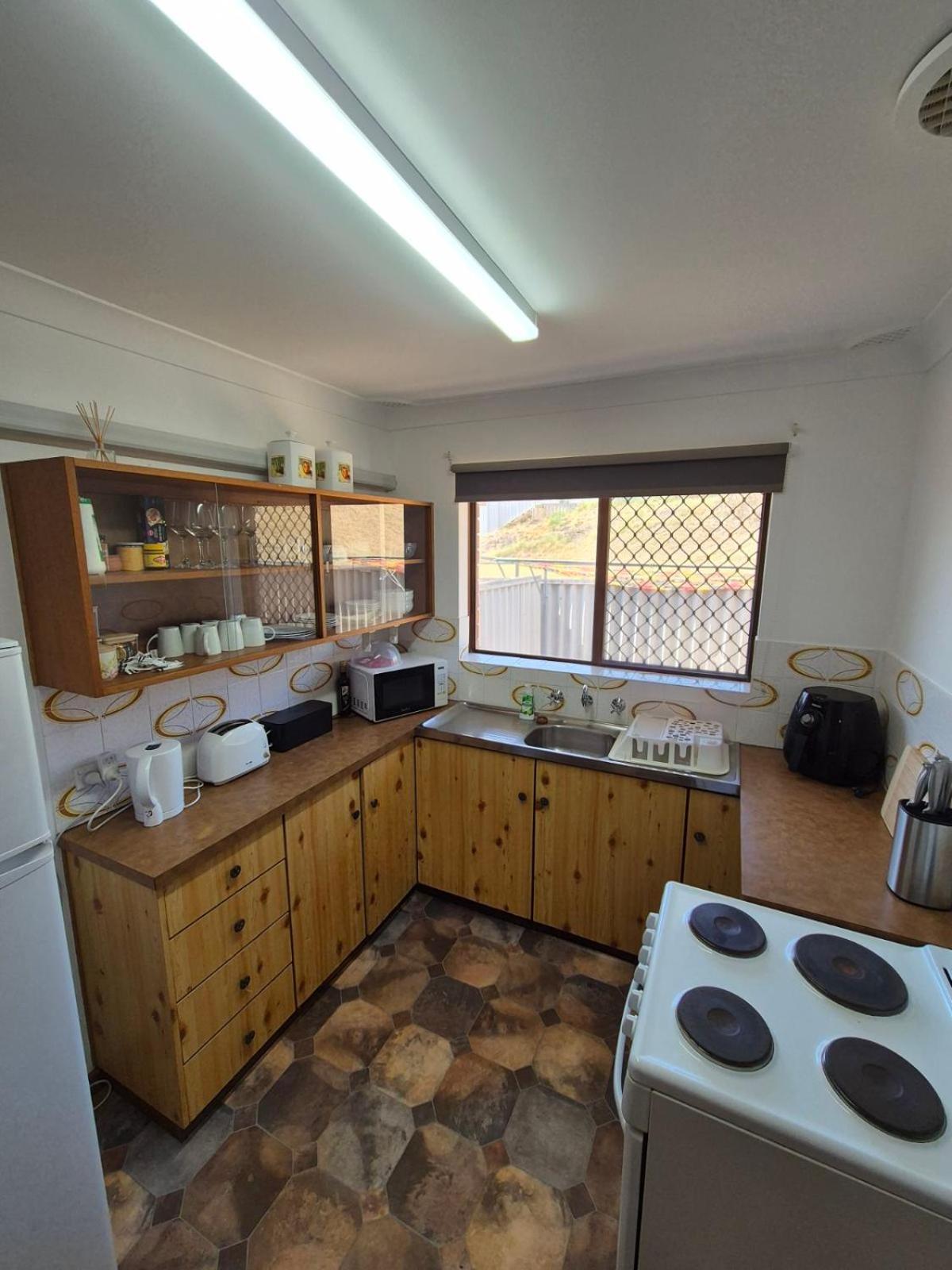 Champion Bay Beach Unit, With Own Carport, Geraldton Exterior foto