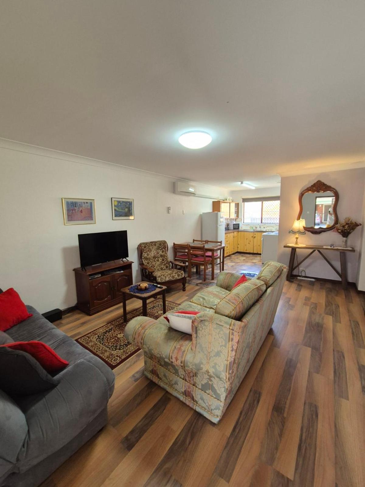 Champion Bay Beach Unit, With Own Carport, Geraldton Exterior foto